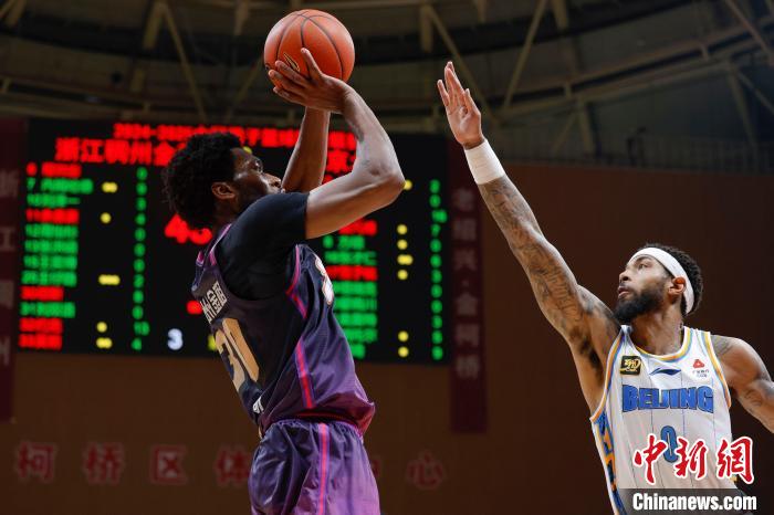北京男篮客场120-112击败浙江，杰曼砍下35分6篮板