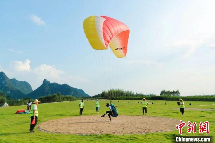 大明山滑翔众基地承办2023广西滑翔伞俱乐部联赛