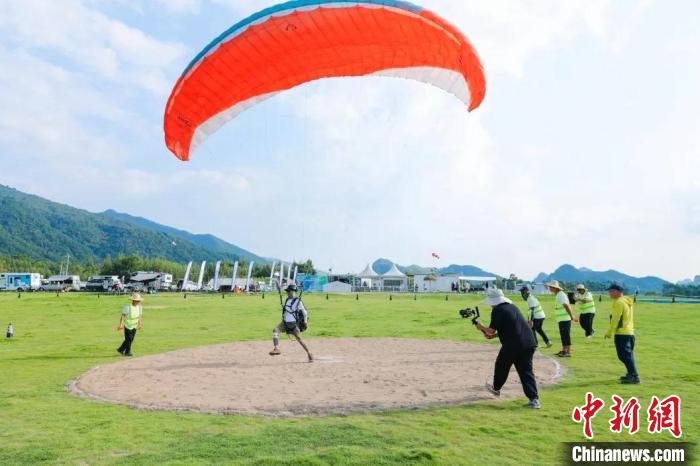 大明山滑翔众基地承办2023广西滑翔伞俱乐部联赛