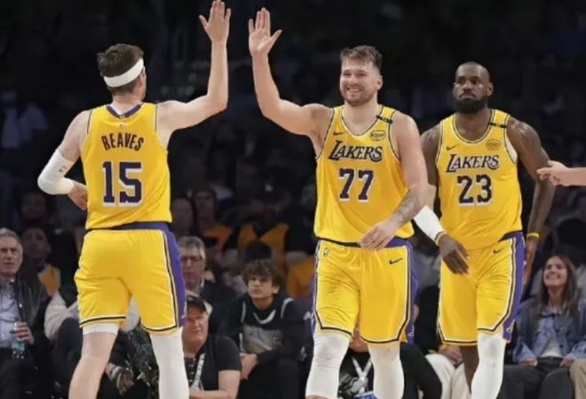 湖人休赛期大动作：告别詹姆斯、锁定里夫斯、