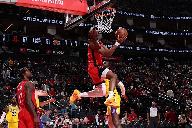 湖人六连胜压垮火箭 阿门控卫定位失误成关键因