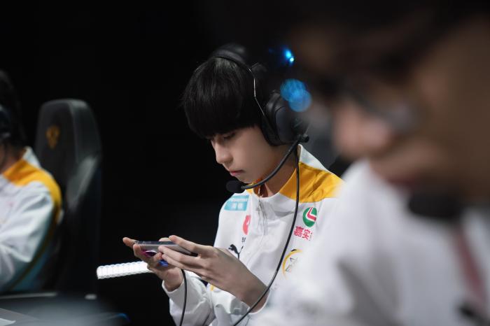 道崽的成长之路：一切从+1开始，稳扎首发并逐步