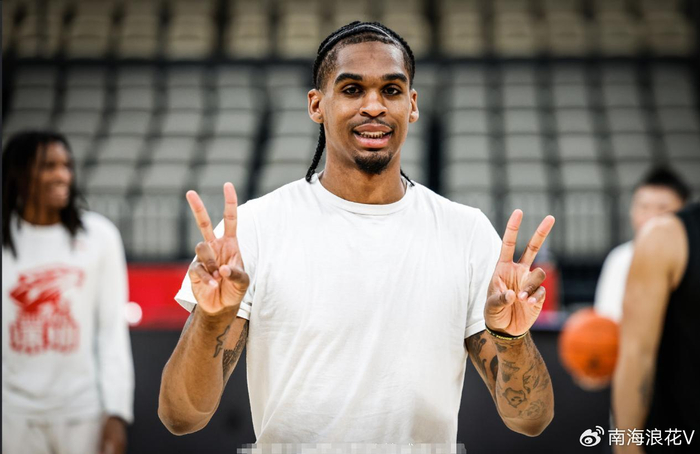 深圳男篮豪取14连胜后引援动作迅速 新外援加盟